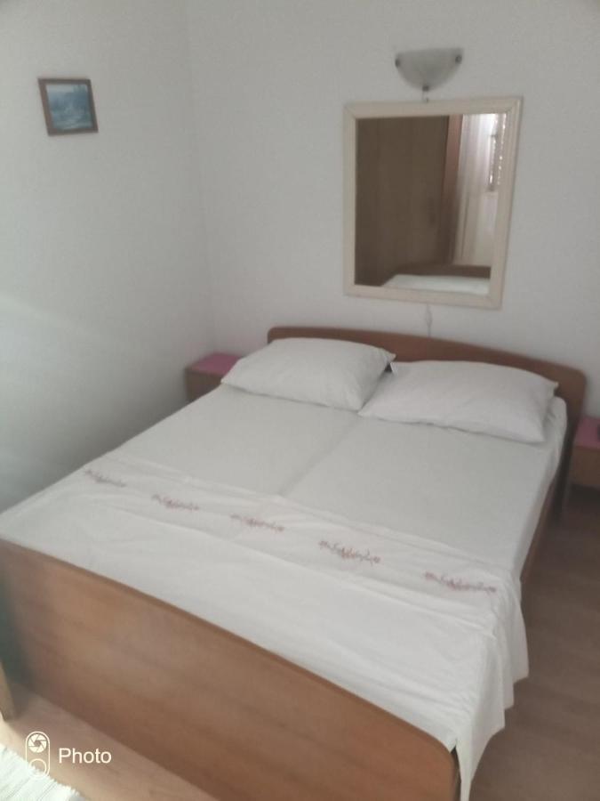 Appartement Kontin 2 à Stari Grad  Extérieur photo